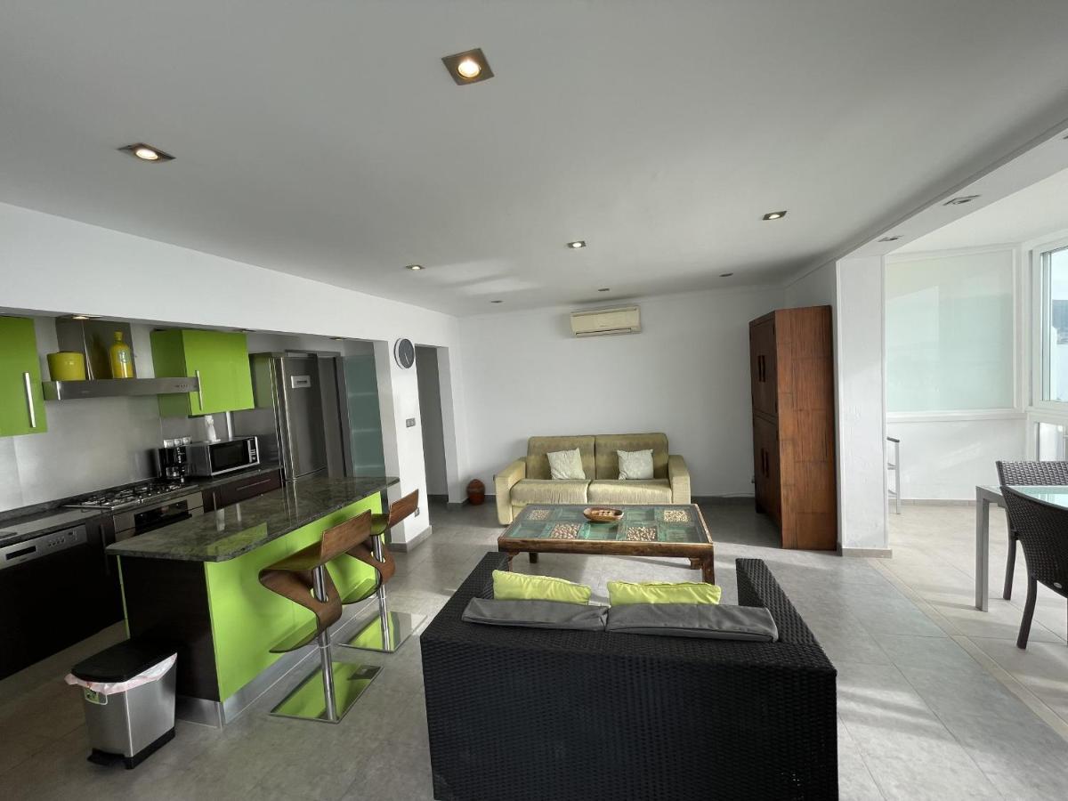 Apartment Front De 34