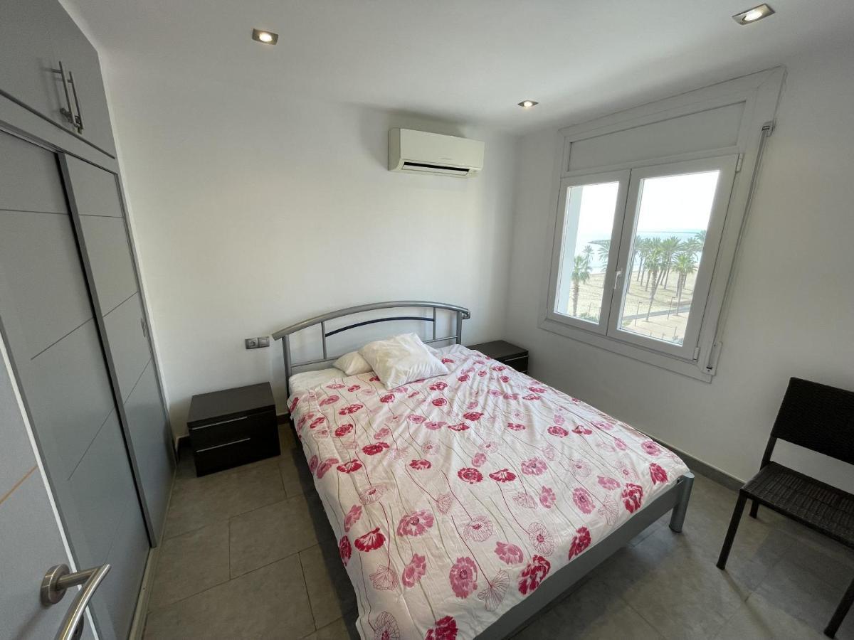 Apartment Front De 34 Roses