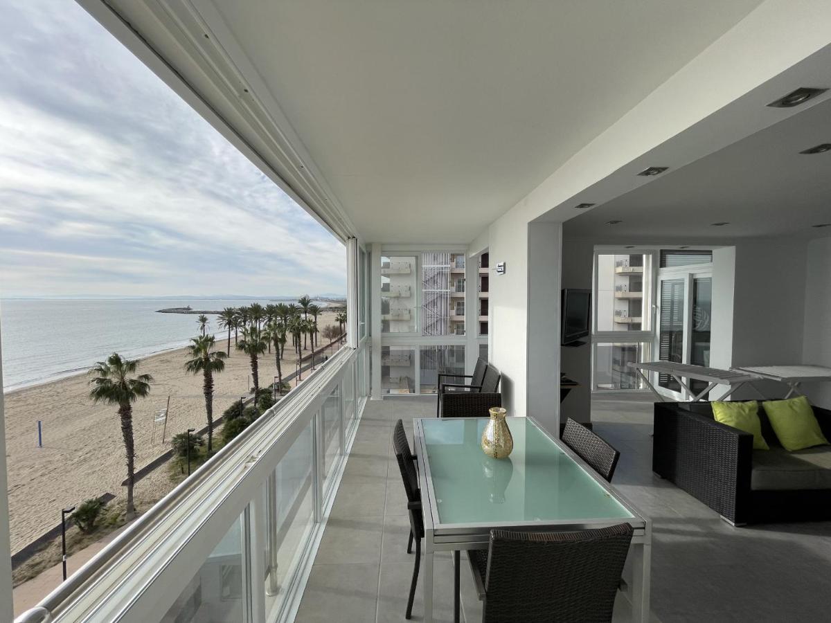 Front De 34 Apartment