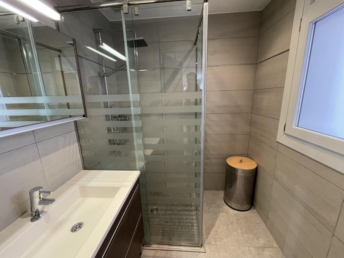 Apartment Front De 34 *